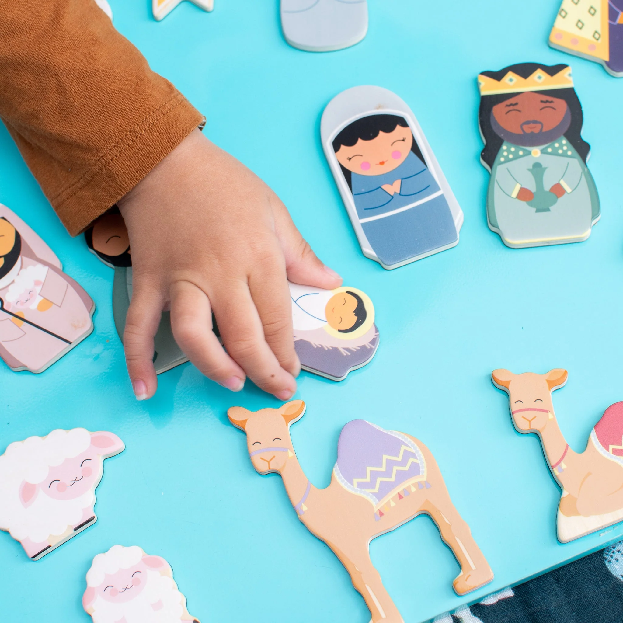 Christmas Nativity Wooden Magnet Set - Image 6