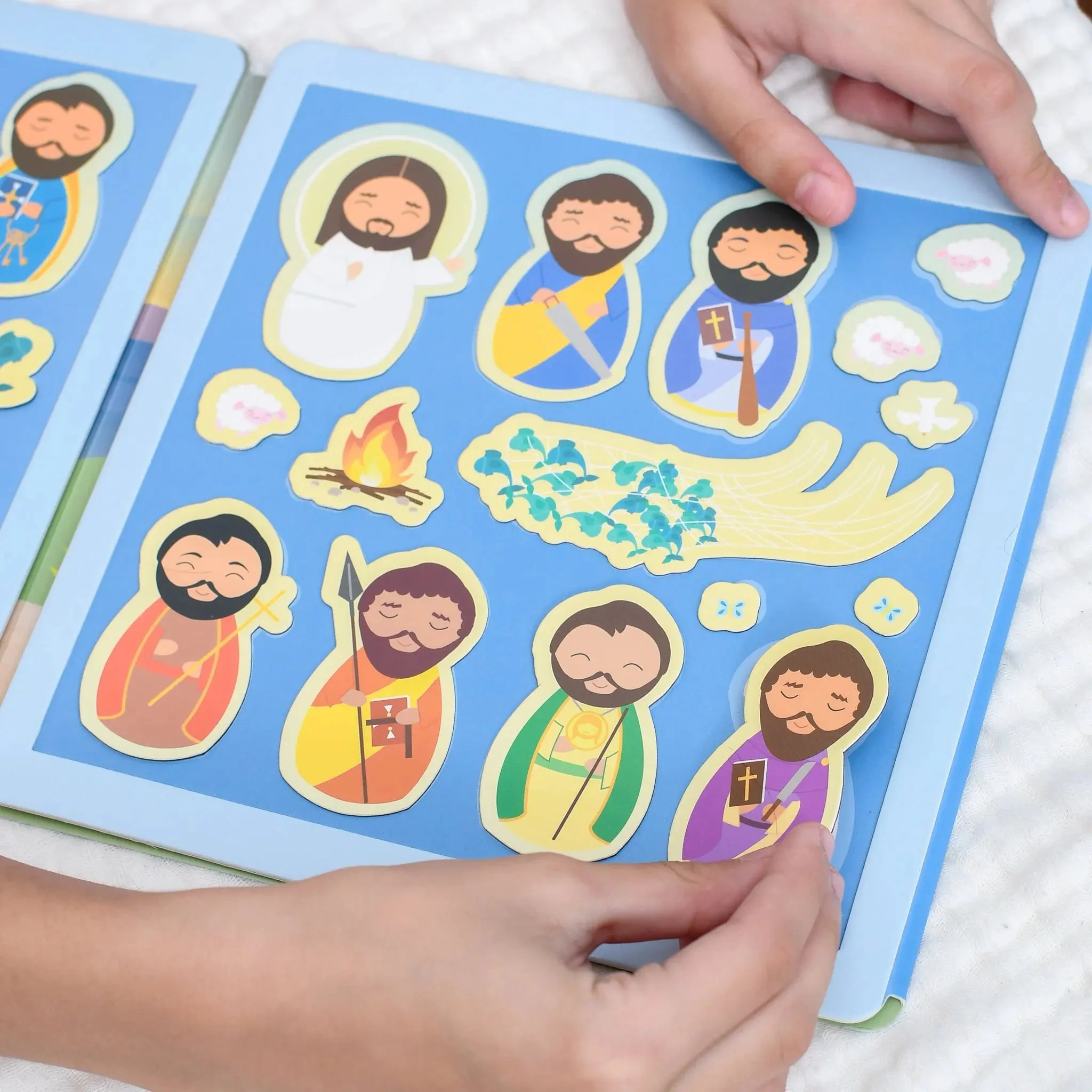 Jesus & the Twelve Apostles - Magnetic Playscene - Image 3