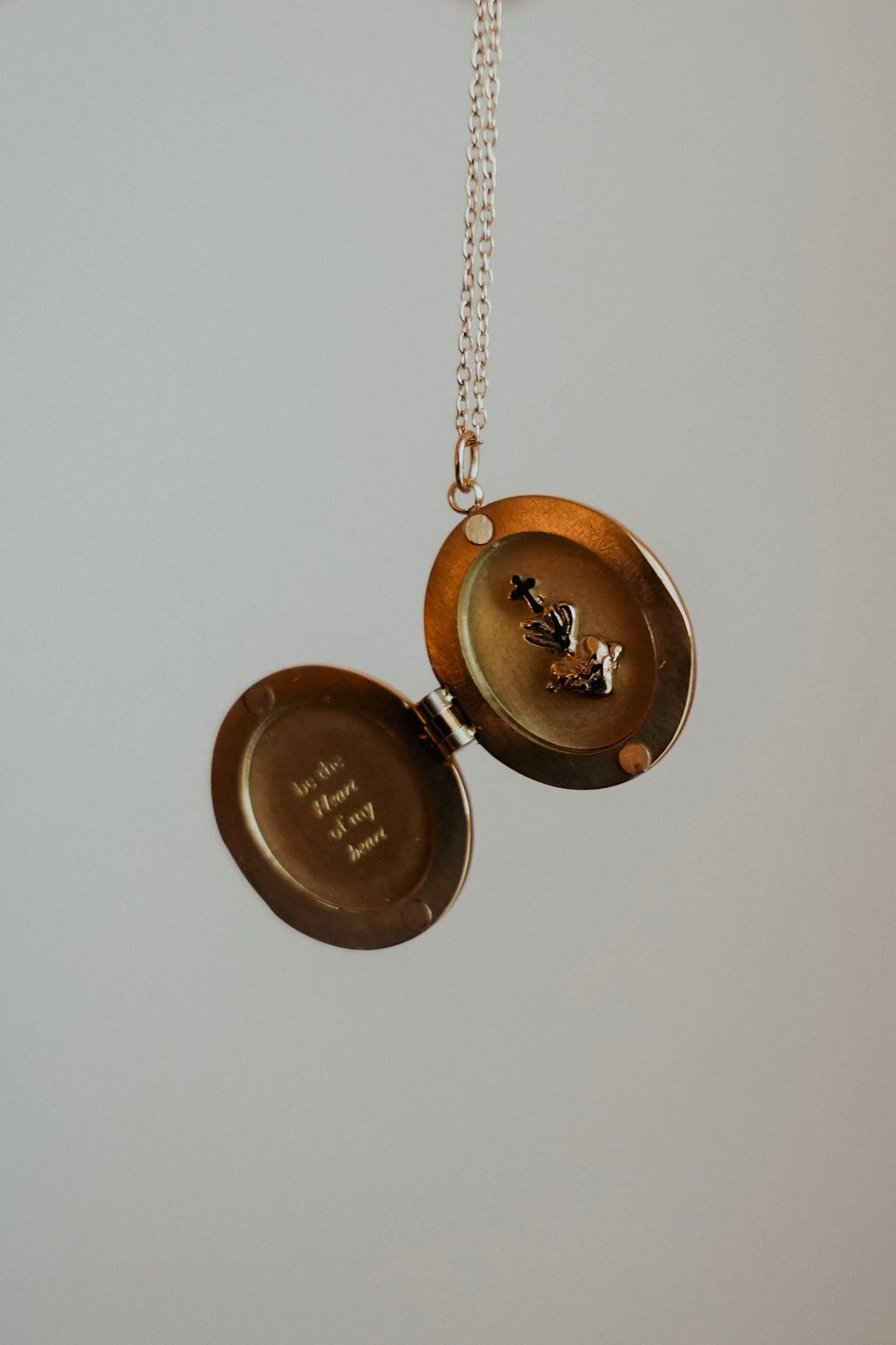 Monstrance Gold Locket - Image 6