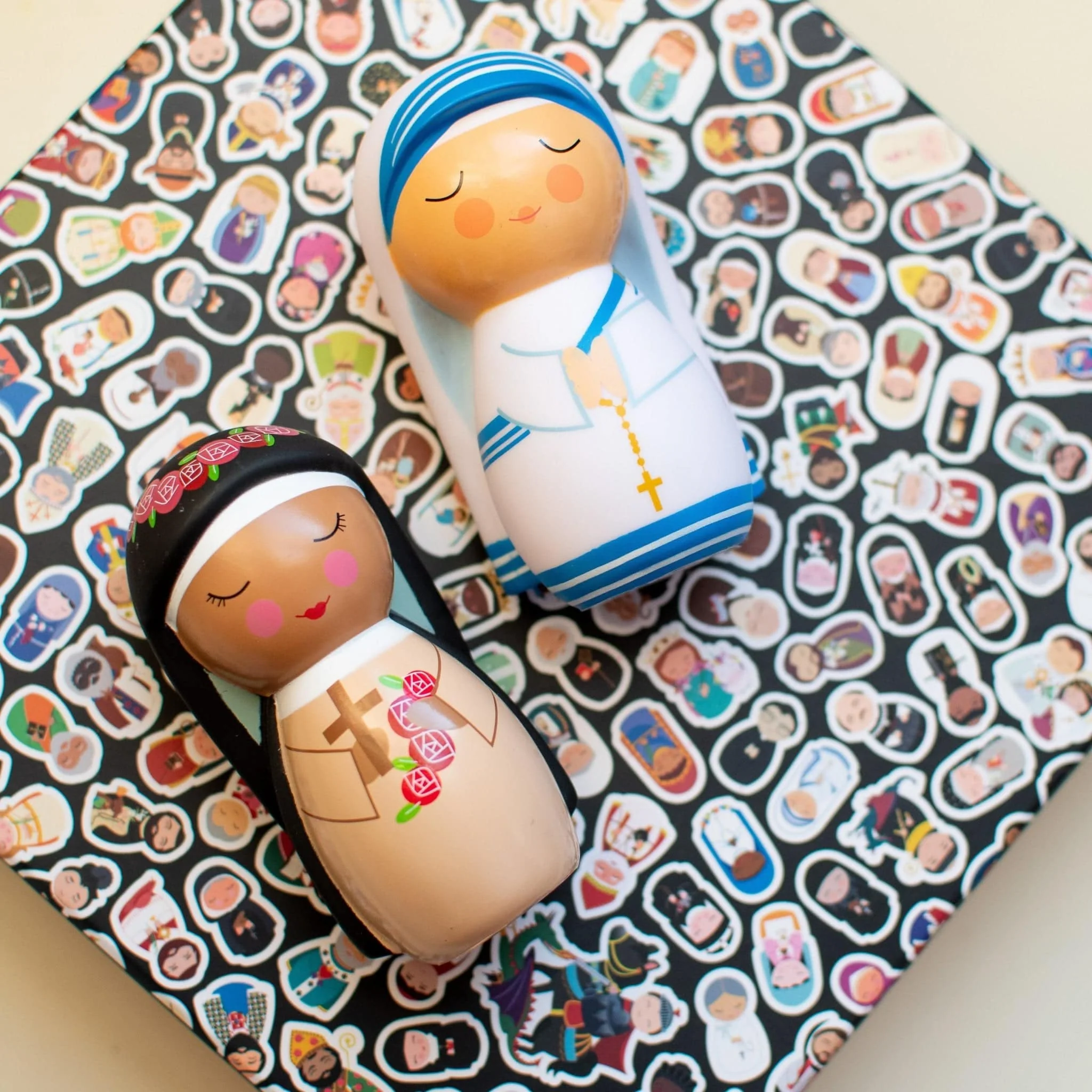Saint Mother Teresa of Calcutta Shining Light Doll - Image 5