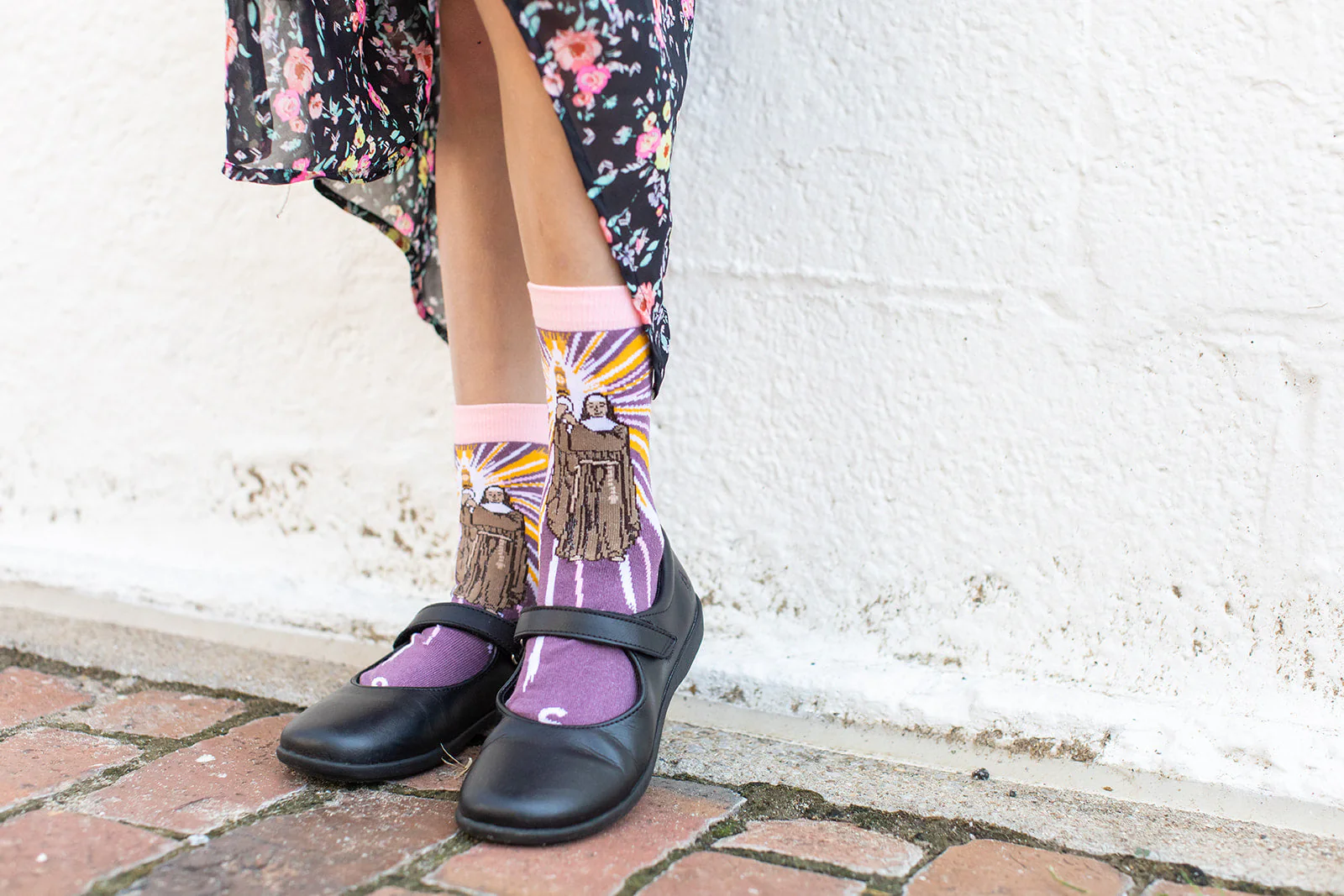 St. Clare of Assisi Kids Socks - Image 3