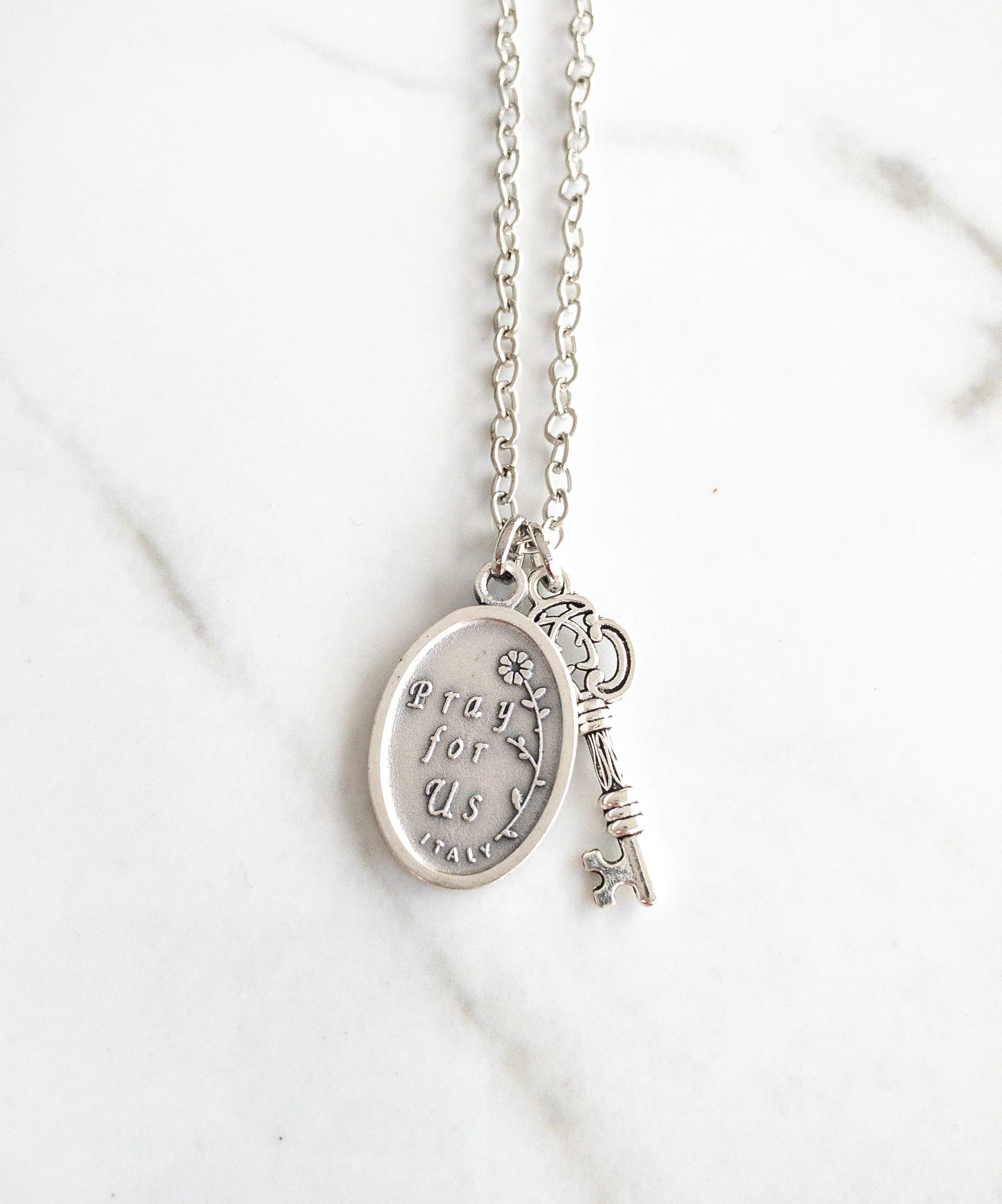 St Peter Necklace - Image 4